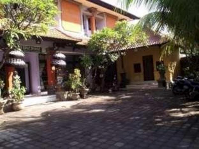 Sekar Sari Inn Кута Екстериор снимка