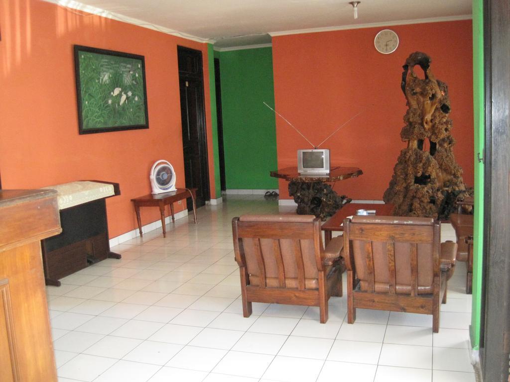 Sekar Sari Inn Кута Екстериор снимка
